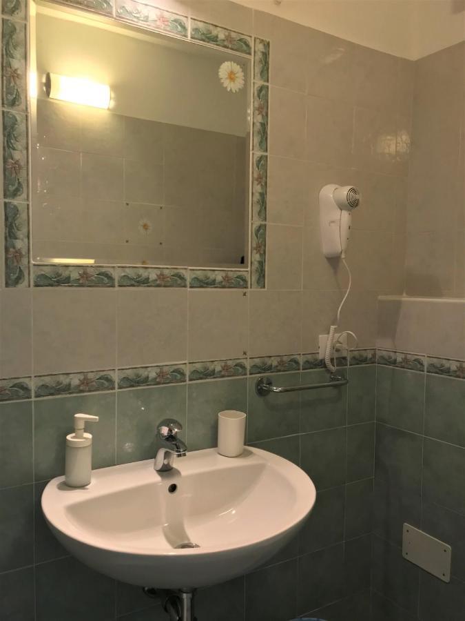 Corte Colori Colà Екстериор снимка